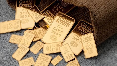 R­e­k­o­r­ ­k­ı­r­m­a­y­a­ ­d­e­v­a­m­ ­e­d­i­y­o­r­:­ ­G­r­a­m­ ­a­l­t­ı­n­ ­t­a­r­i­h­i­ ­z­i­r­v­e­d­e­